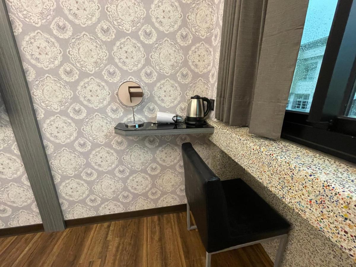 Weifeng Boutique Business Hotel - Zhanqian Branch Pingtung Kültér fotó