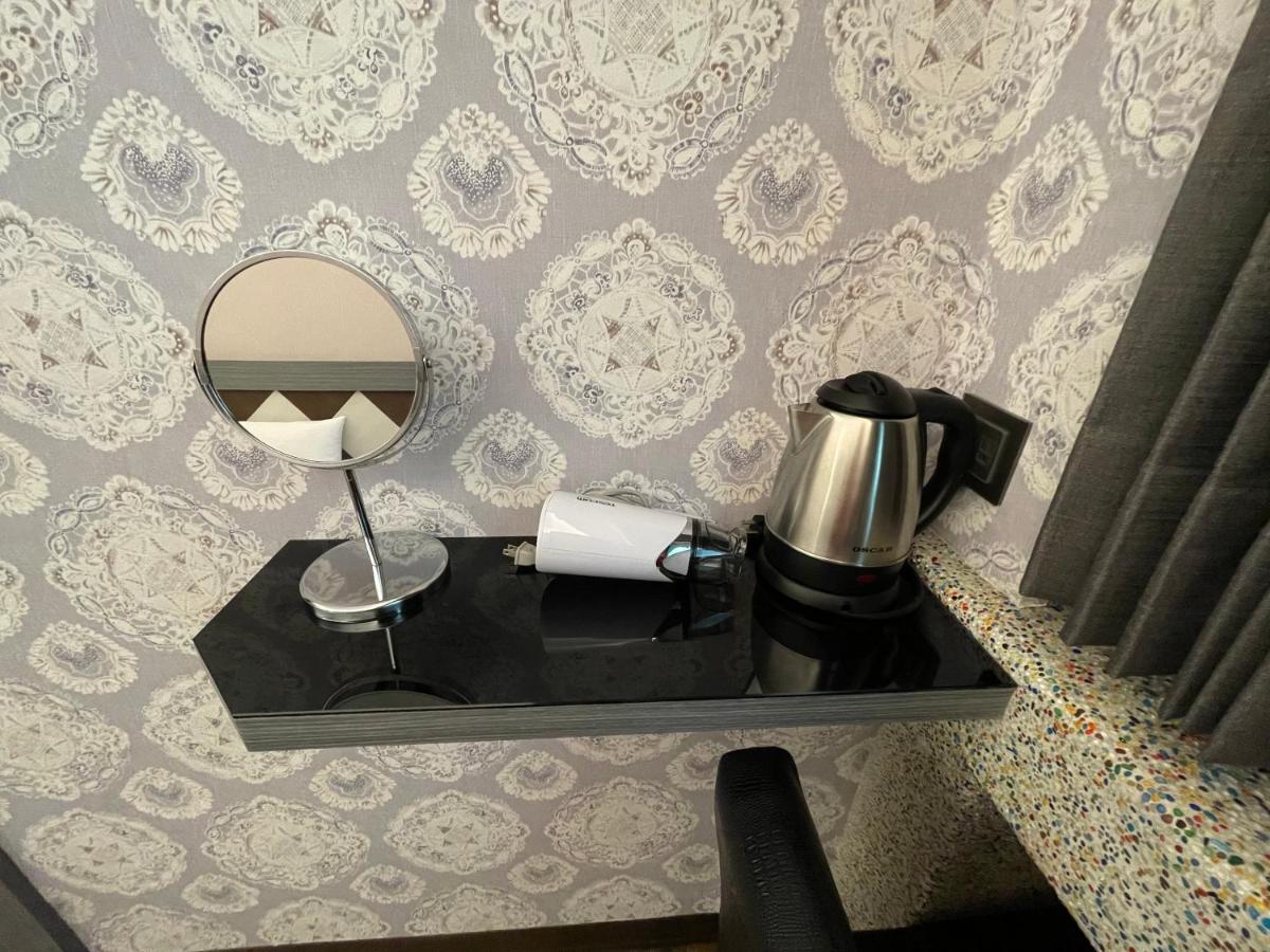 Weifeng Boutique Business Hotel - Zhanqian Branch Pingtung Kültér fotó